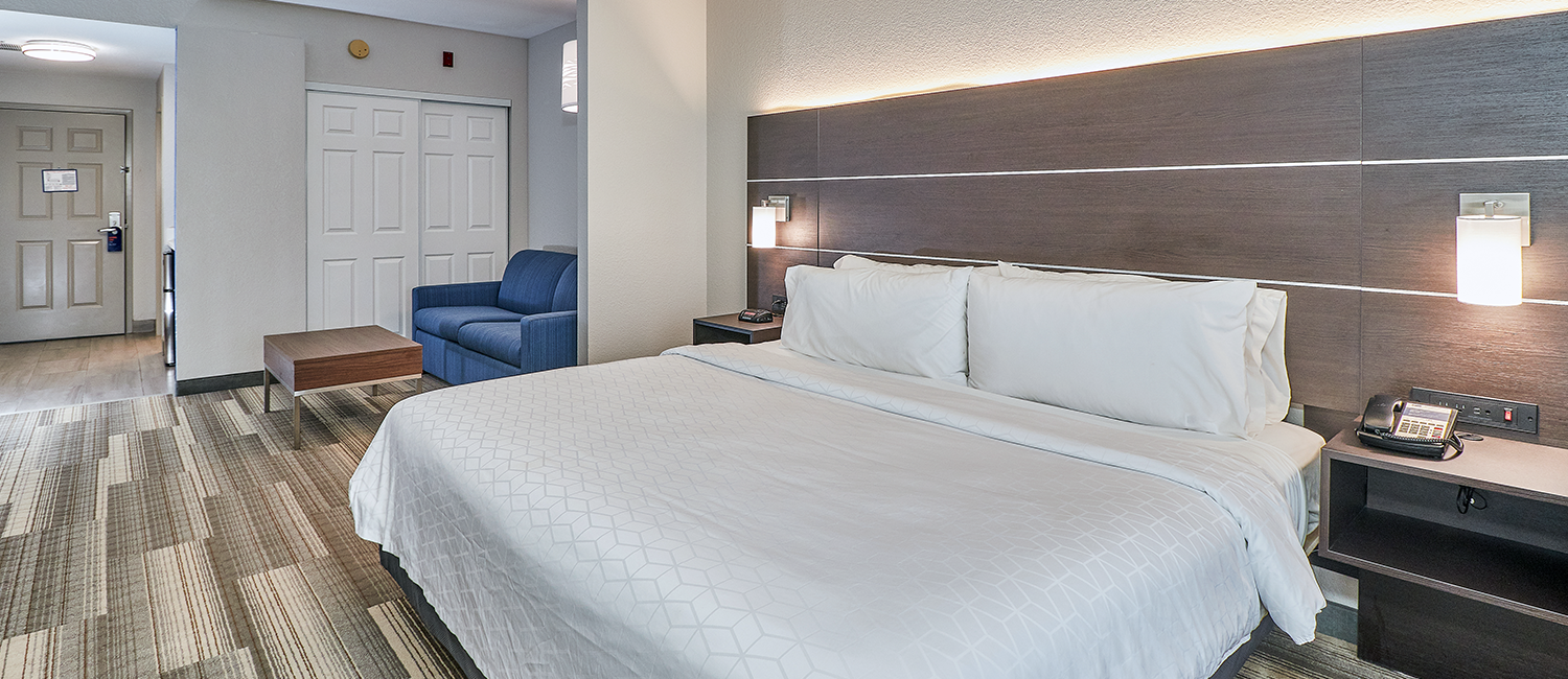 RELAX AND UNWIND IN OUR COZY ACCOMMODATIONS